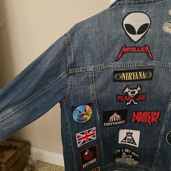 Customized denim jacket - Picture 3 of 6